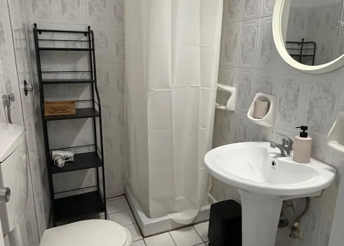 Angelika Rooms *